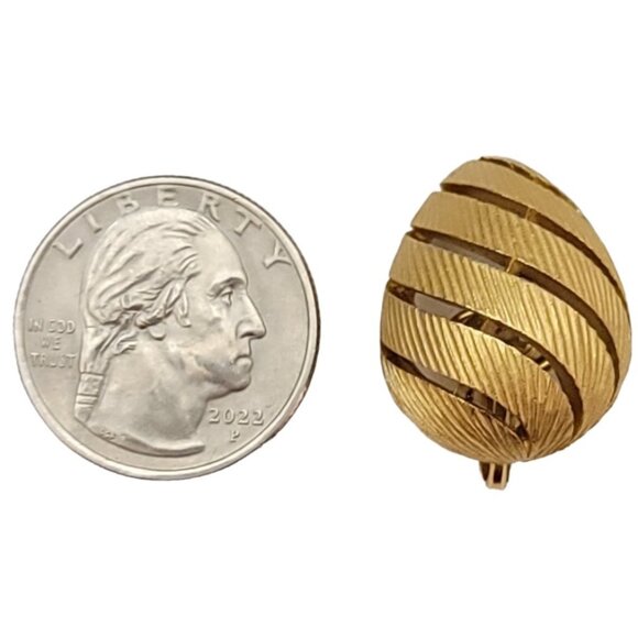 Trifari Crown Over T Gold Tone Egg-Shaped Clip On Earrings, Signed K132 - Picture 7 of 9